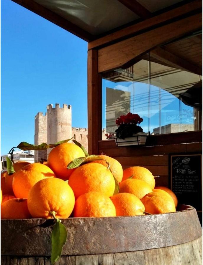אלקאמו Agli Antichi Quartieri Apartments & Room מראה חיצוני תמונה
