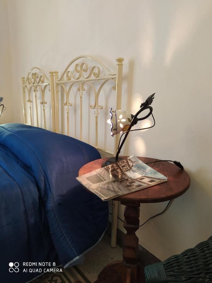 אלקאמו Agli Antichi Quartieri Apartments & Room מראה חיצוני תמונה