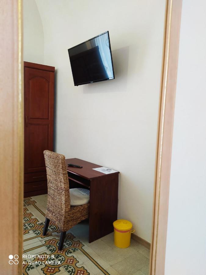 אלקאמו Agli Antichi Quartieri Apartments & Room מראה חיצוני תמונה