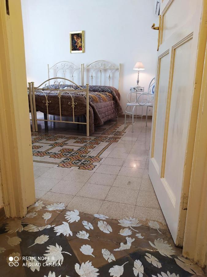 אלקאמו Agli Antichi Quartieri Apartments & Room מראה חיצוני תמונה