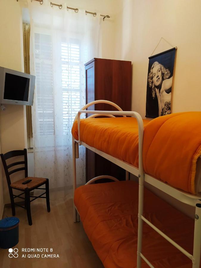 אלקאמו Agli Antichi Quartieri Apartments & Room מראה חיצוני תמונה