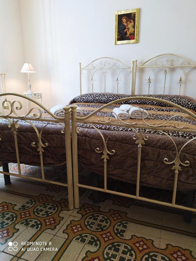 אלקאמו Agli Antichi Quartieri Apartments & Room מראה חיצוני תמונה