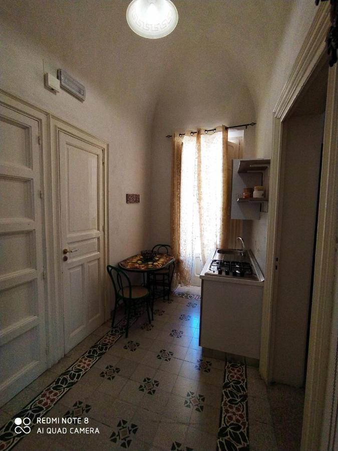 אלקאמו Agli Antichi Quartieri Apartments & Room מראה חיצוני תמונה