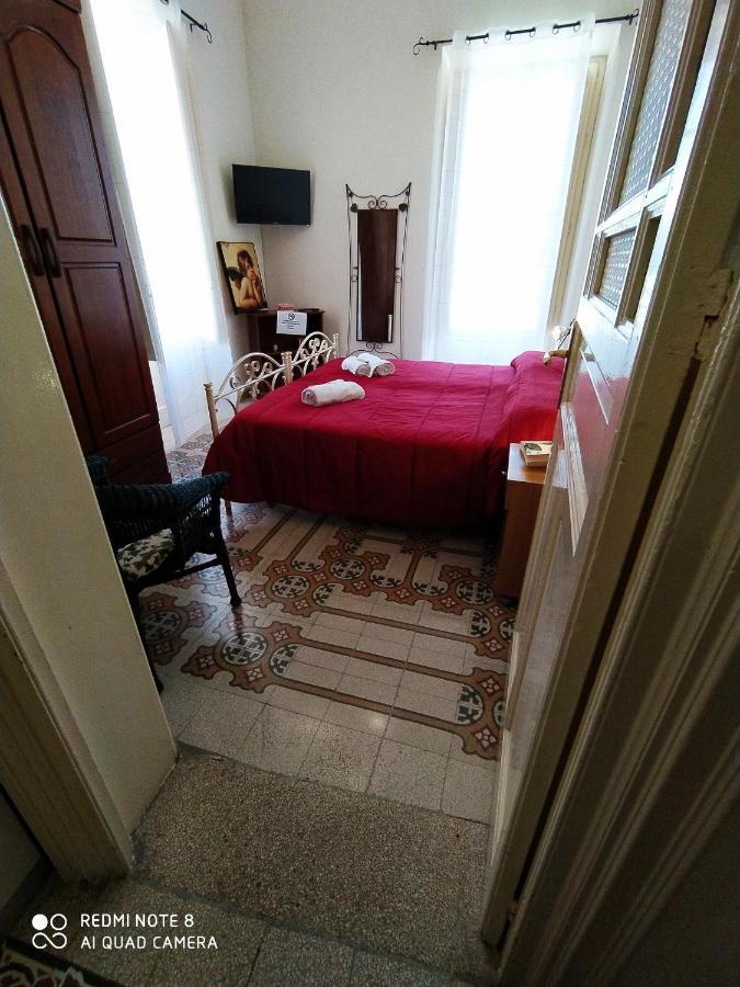 אלקאמו Agli Antichi Quartieri Apartments & Room מראה חיצוני תמונה