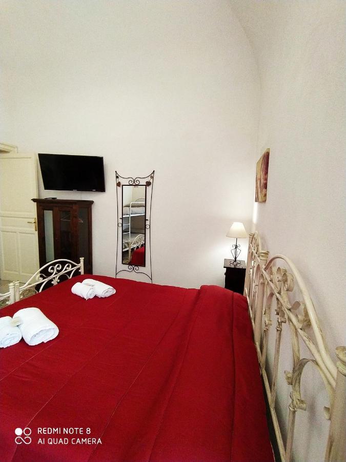 אלקאמו Agli Antichi Quartieri Apartments & Room מראה חיצוני תמונה