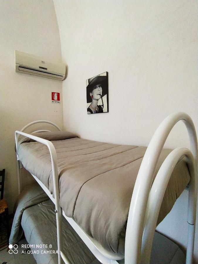 אלקאמו Agli Antichi Quartieri Apartments & Room מראה חיצוני תמונה