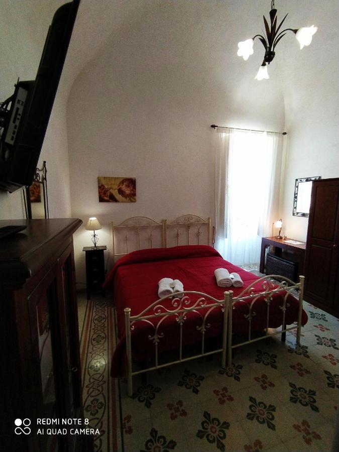 אלקאמו Agli Antichi Quartieri Apartments & Room מראה חיצוני תמונה